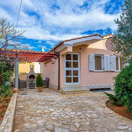 Holiday home Casetta Marija