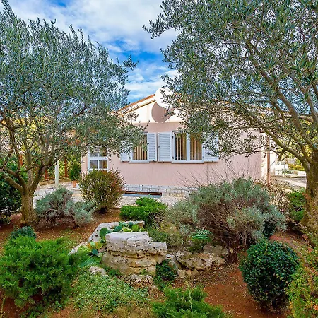 Holiday home Casetta Marija